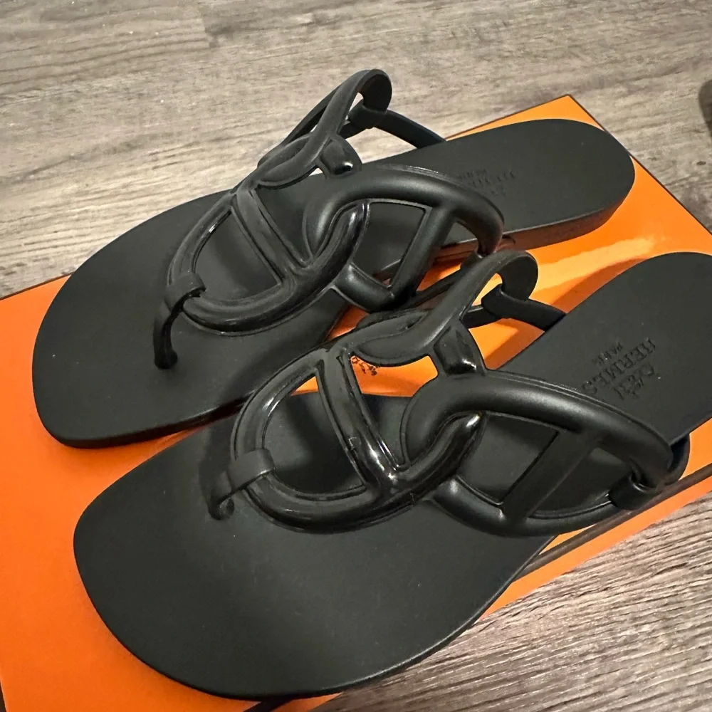 BNIB Authentic Hermes Egerie Black Sandals 36 - Picture 3 of 6